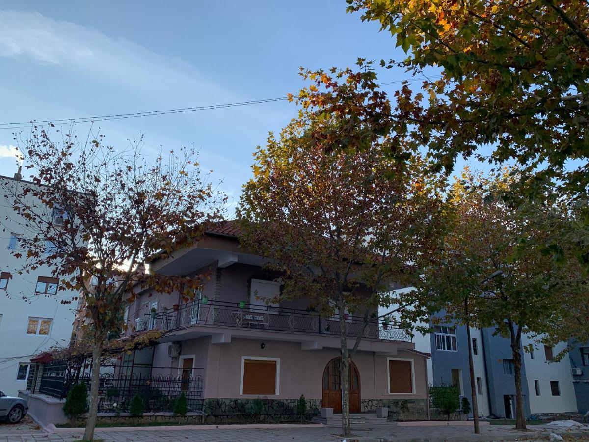 Vila Spaho Korça Kültér fotó
